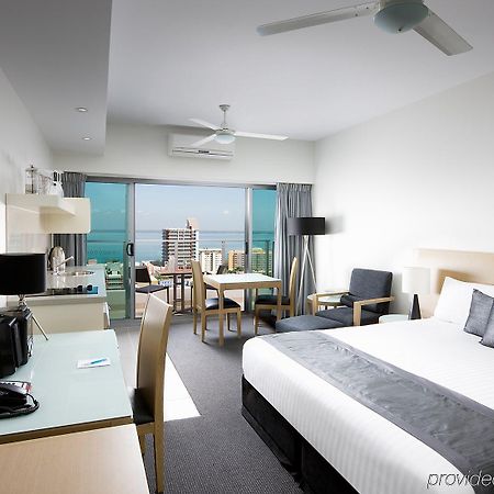 Mantra Pandanas Aparthotel Darwin Room photo